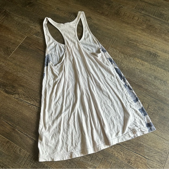 Truly Madly Deeply Tank Top Size Medium Scoop Neck Razorback - Picture 2 of 5